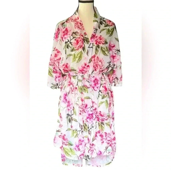 Show  me your MuMu women’s‎ floral Robe NWOT Sz Small - Picture 1 of 6